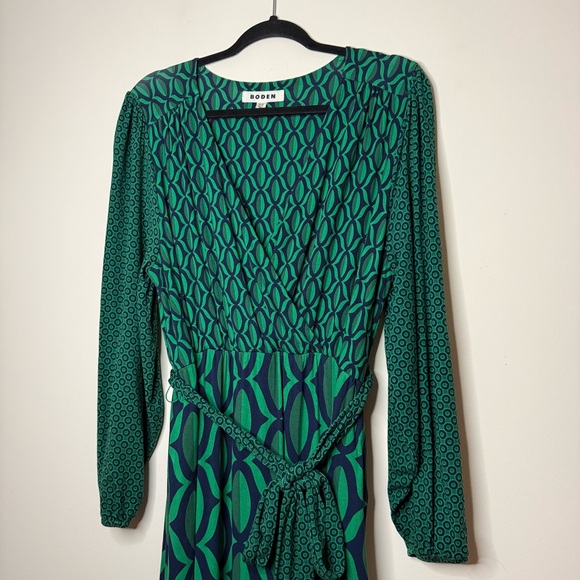 BODEN Jersey Maxi Wrap Dress in Geo Valley - Picture 3 of 10